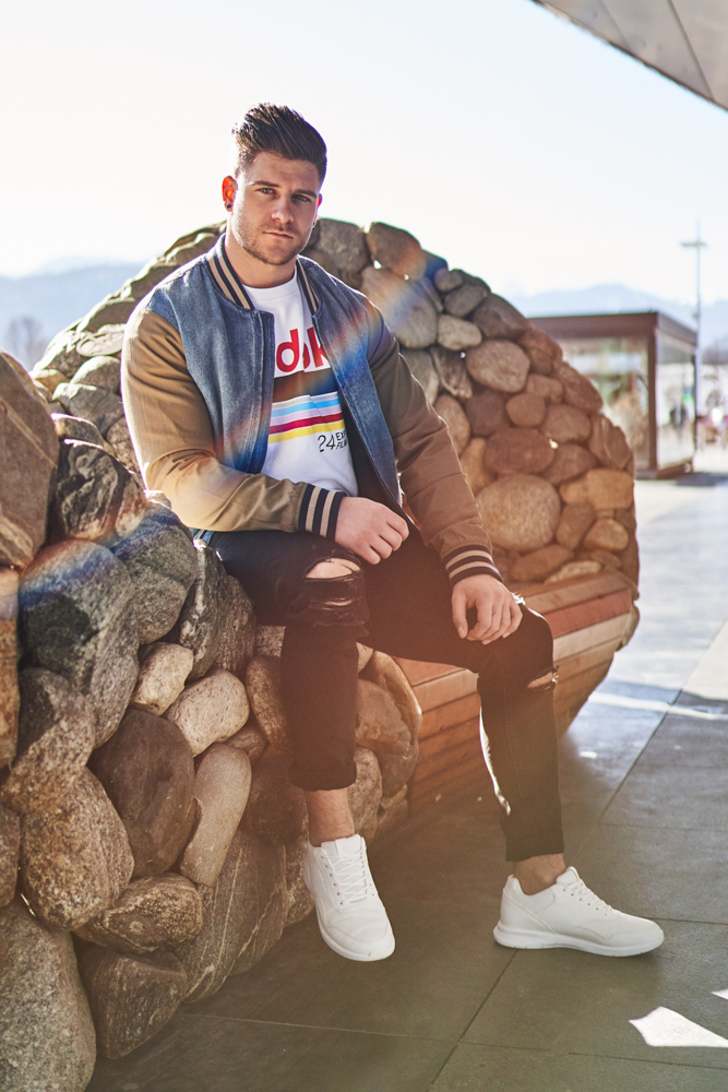 Werbefoto Fashion – Jack & Jones Outfit im Atrio Villach, Denim/Streetwear