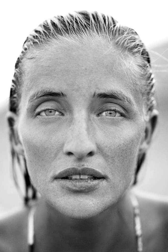 Fashionfotografie – Model in Bewegung, Outdoor